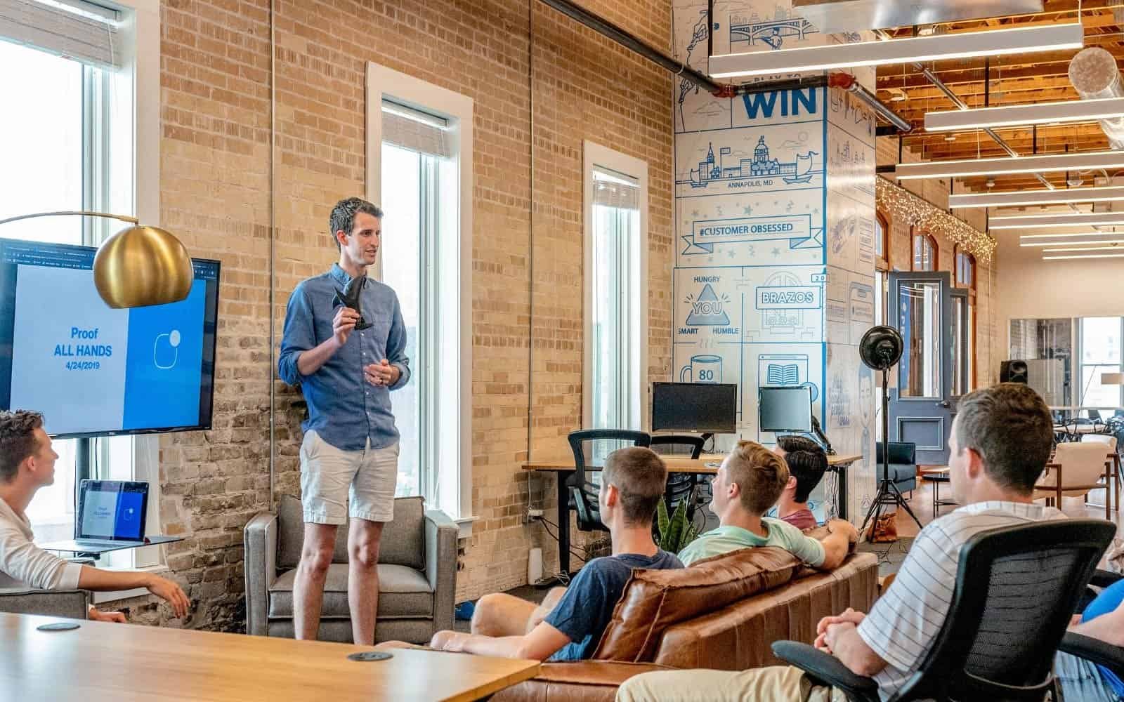 Scaling Your Business in the Digital Age: Data-Driven Strategies for Sustainable Growth
